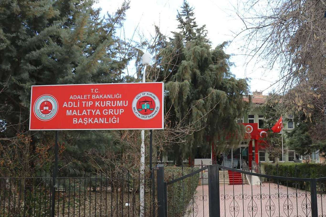 Akçadağ'da Yaşayan Genç Şahıs Hayatına Son Verdi