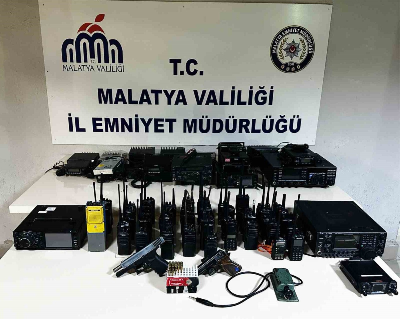 Malatya’da Kendilerine Polis Süsü Veren 6 Şüpheli Yakalandı