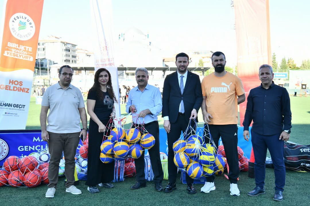Yeşilyurt Yaz Spor Okulları ile Spor Akademisinin Açılışı Yapıldı