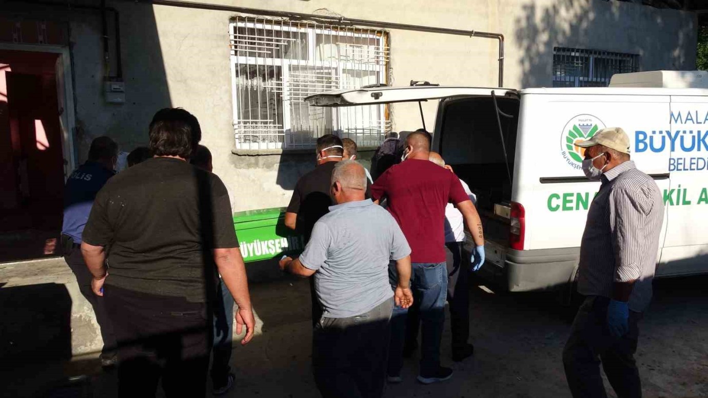 Malatya’da Genç Şahıs Evinde Ölü Bulundu