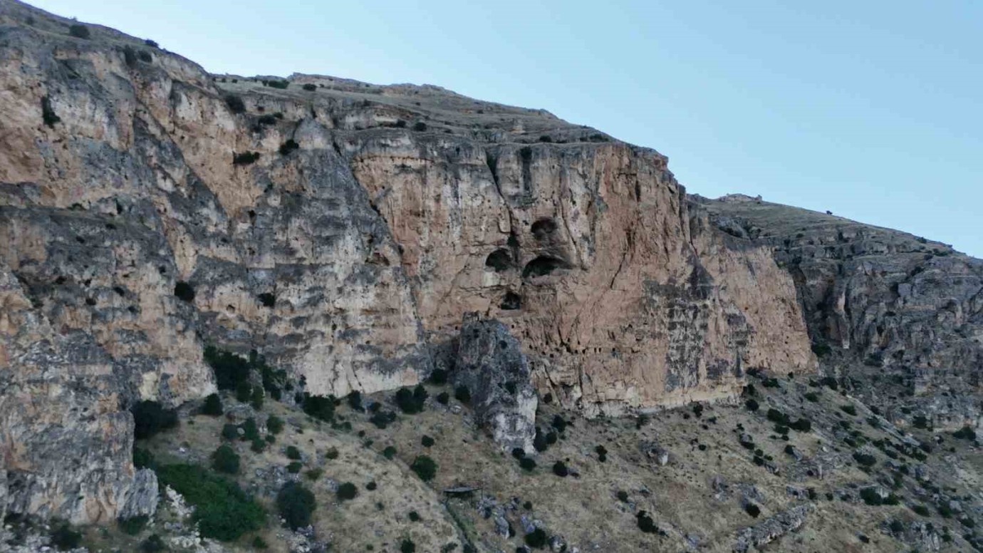 Malatya'da Faili Meçhul Araştırmalarında Bir Mağarada İnsan Kemikleri Bulundu