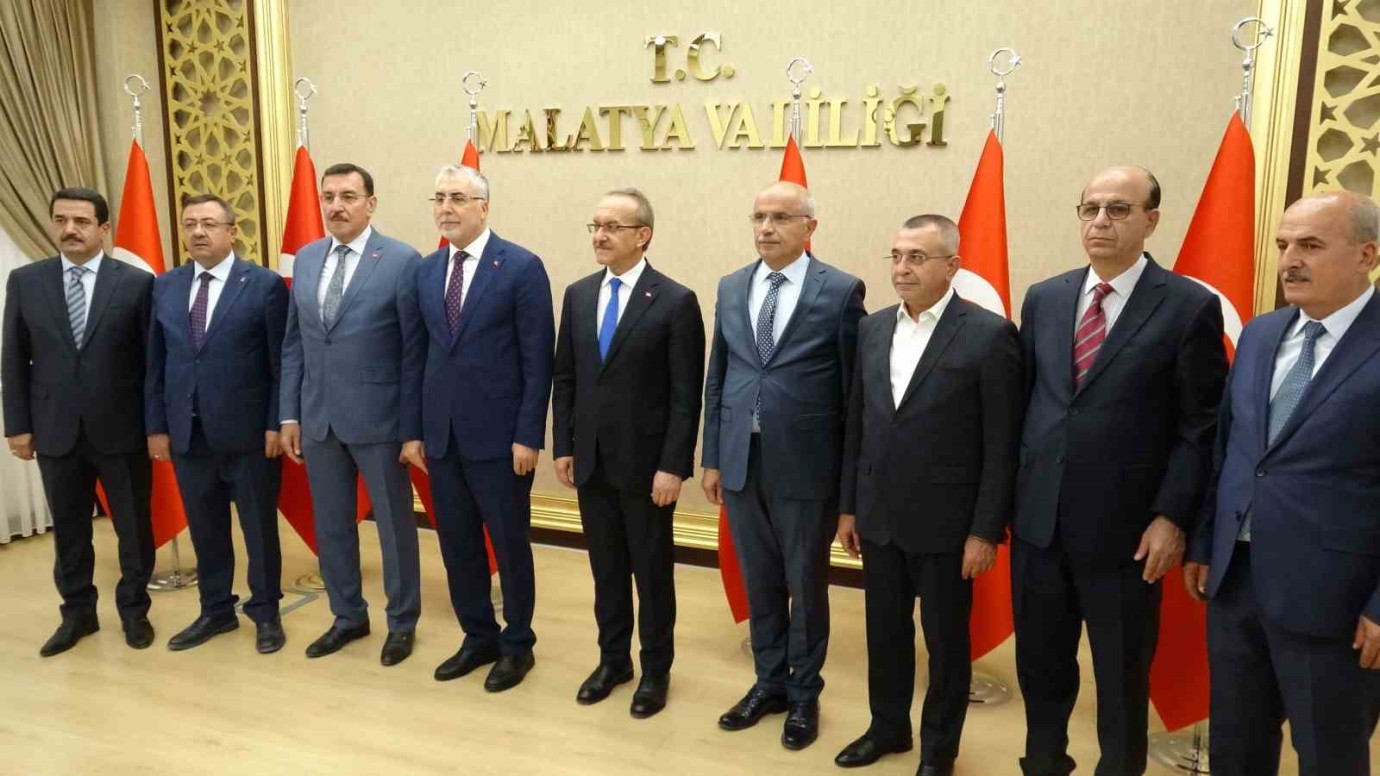 Bakan Vedat Işıkhan,Çeşitli Temaslar İçin Malatya'ya Geldi