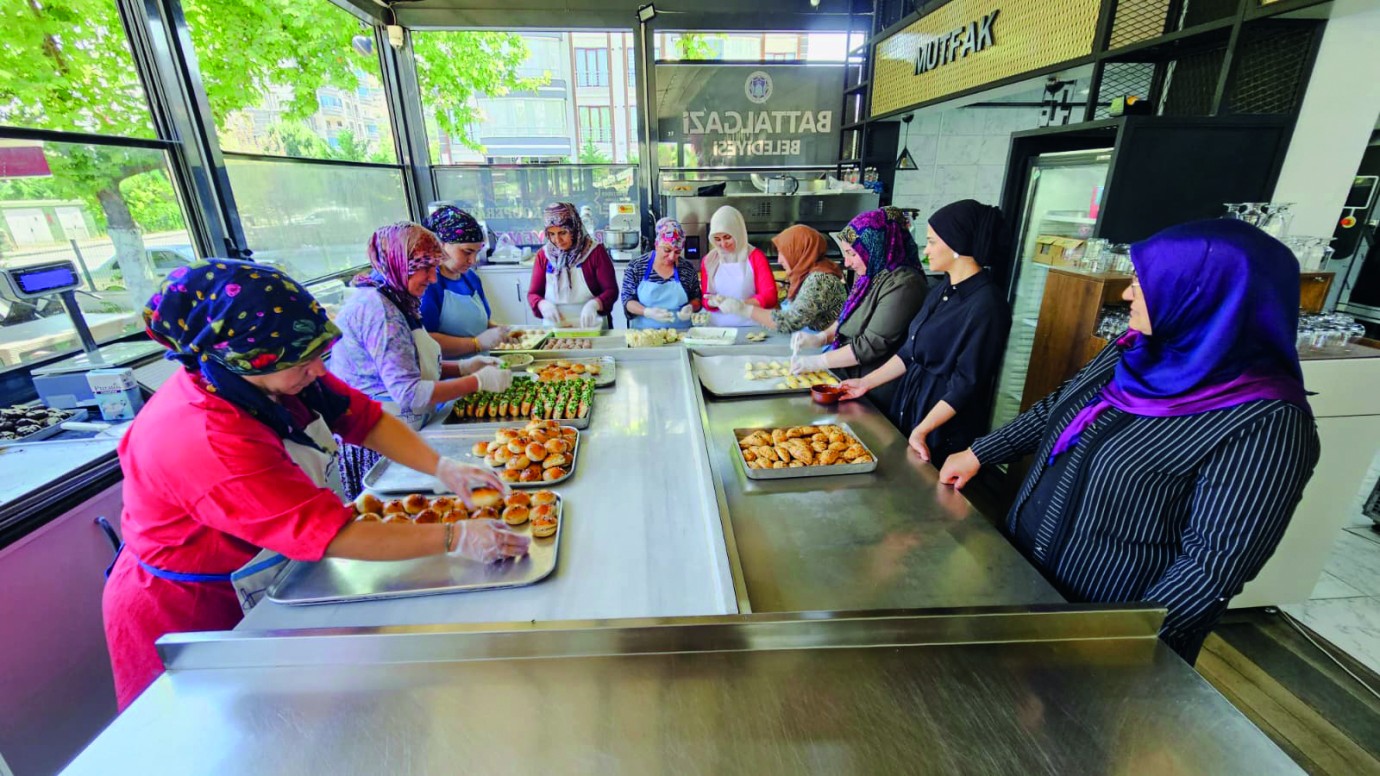 Battalgazi Kadın Kooperatifi Trafik Park'ta Hizmet Vermeye Başladı