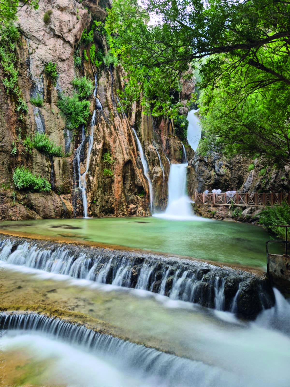 Günpınar Şelalesi Doğaseverlerin Akınına Uğruyor
