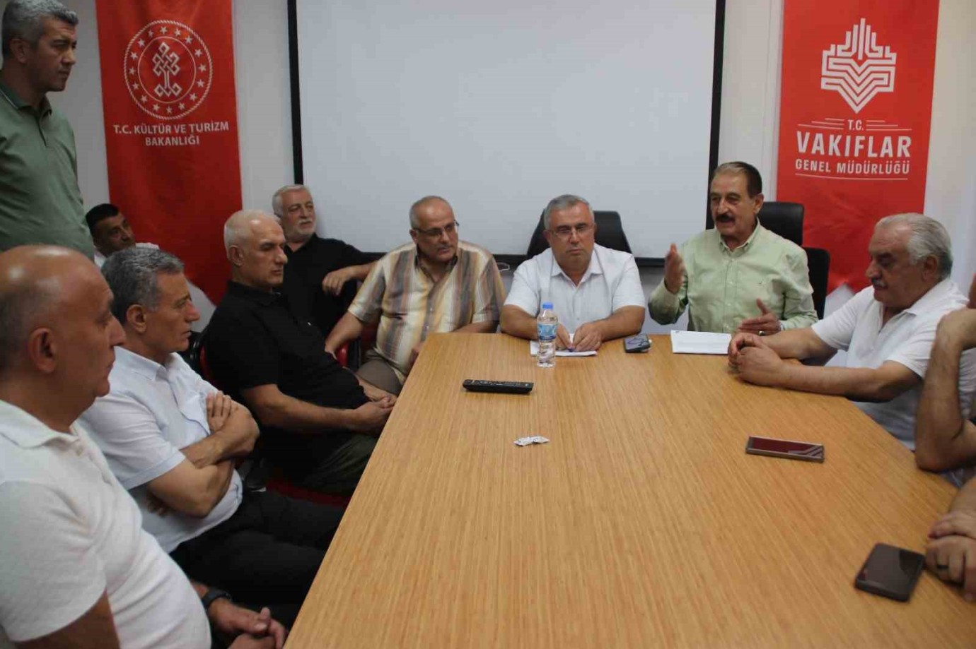 Başkan Keskin Vakıflara Ait İş Yerleri İçin Çözüm Çağrısı Yaptı