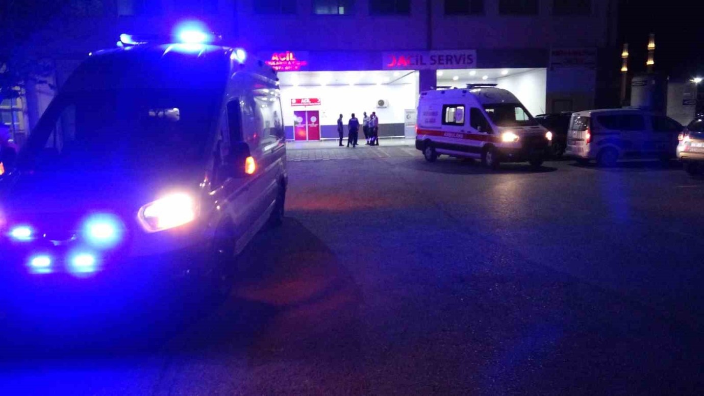 Akçadağ Ören Mahallesi’nde Akrabalar Birbirine Girdi: 6 Yaralı