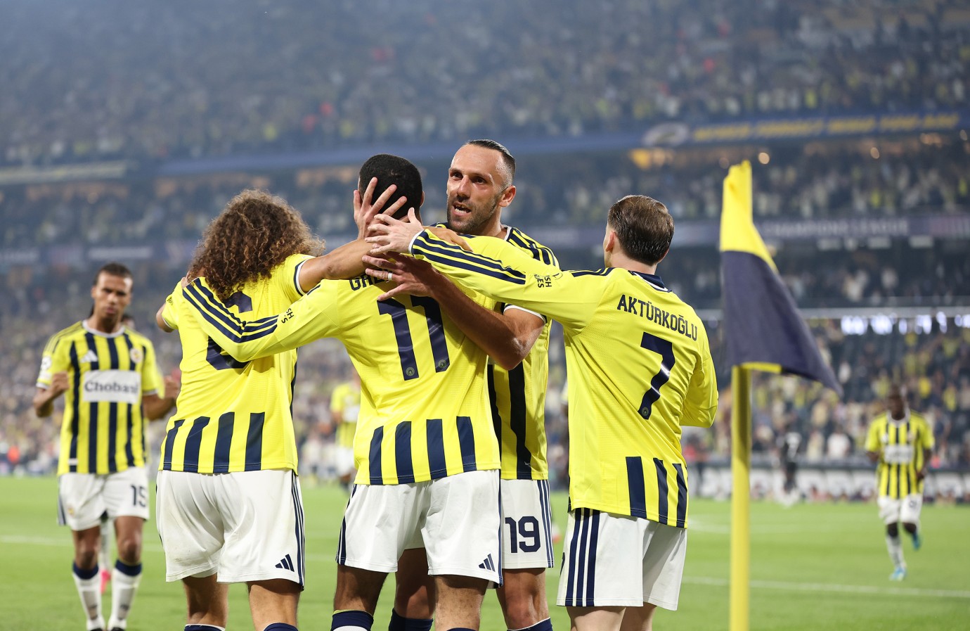 Fenerbahçe-Olimpik Lyon Karşılaşması 1-1 Eşitlikle Tamamlandı