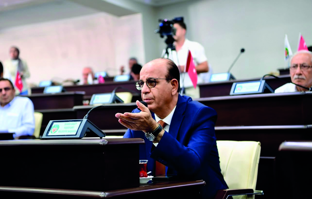 Kuşçu Gündeme Getirdi,Emlak Konut Ağaçları Susuz Bırakmış