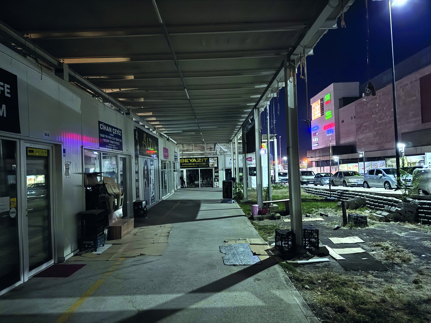 Malatya Geçici Çarşı,Aydınlatma Sorunundan Muzdarip 