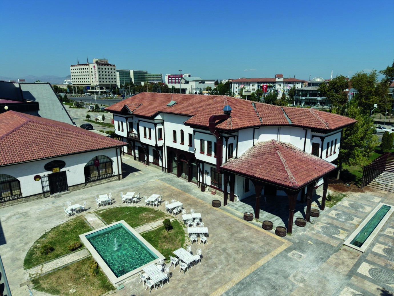 Kerpiç Evler Mevkisine Kitap Cafe İnşa Ediliyor