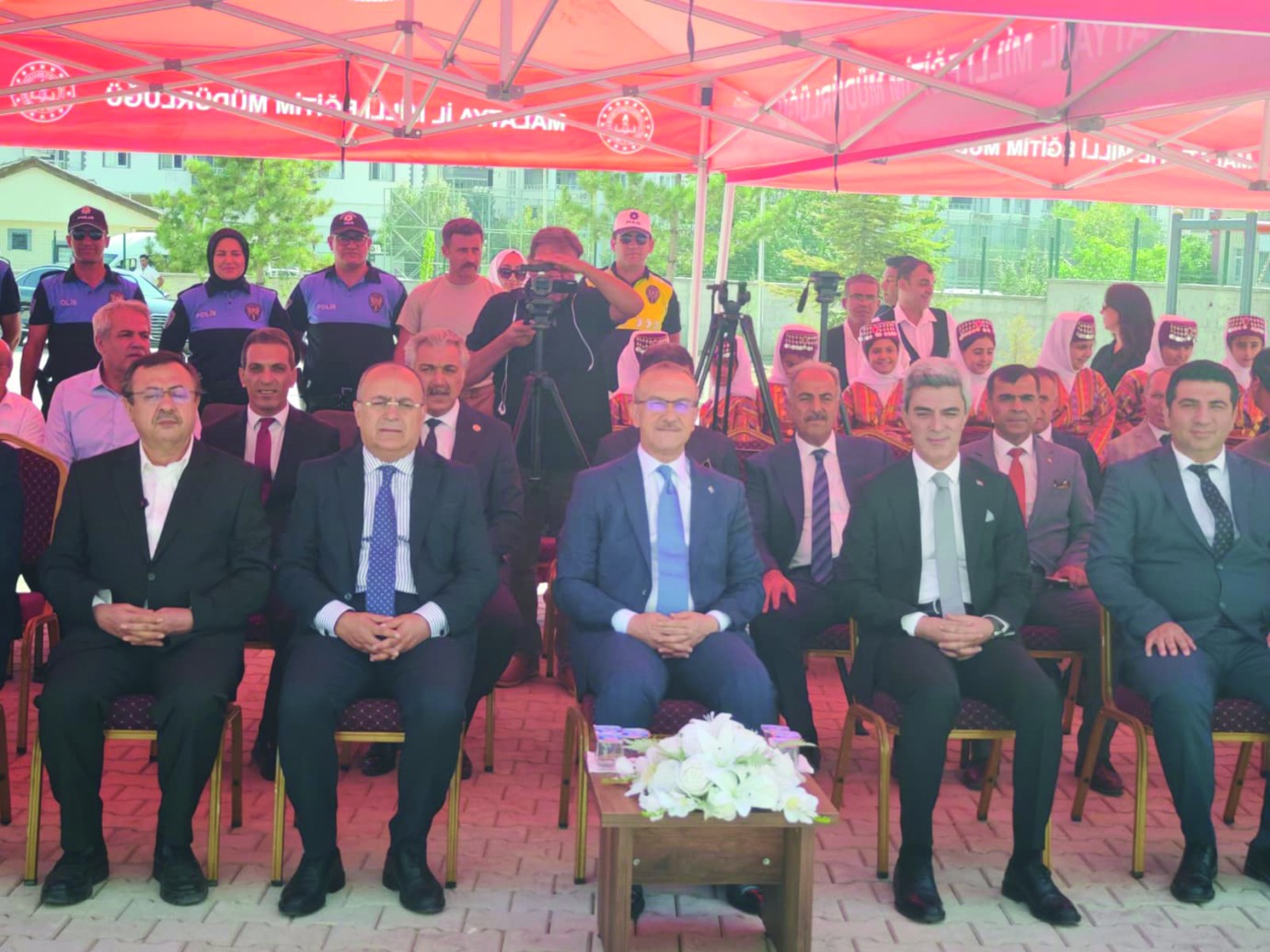 İlk Ders Validen Veli ve Öğretmenlere...Ayrımcılığı Bırakın!