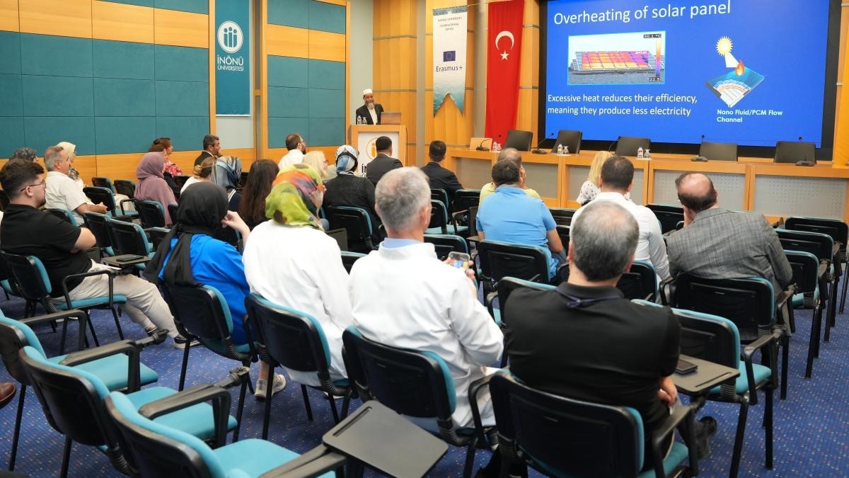 Prof. Dr. Saidur Rahman,İnönü Üniversitesi'nde Konferans Verdi
