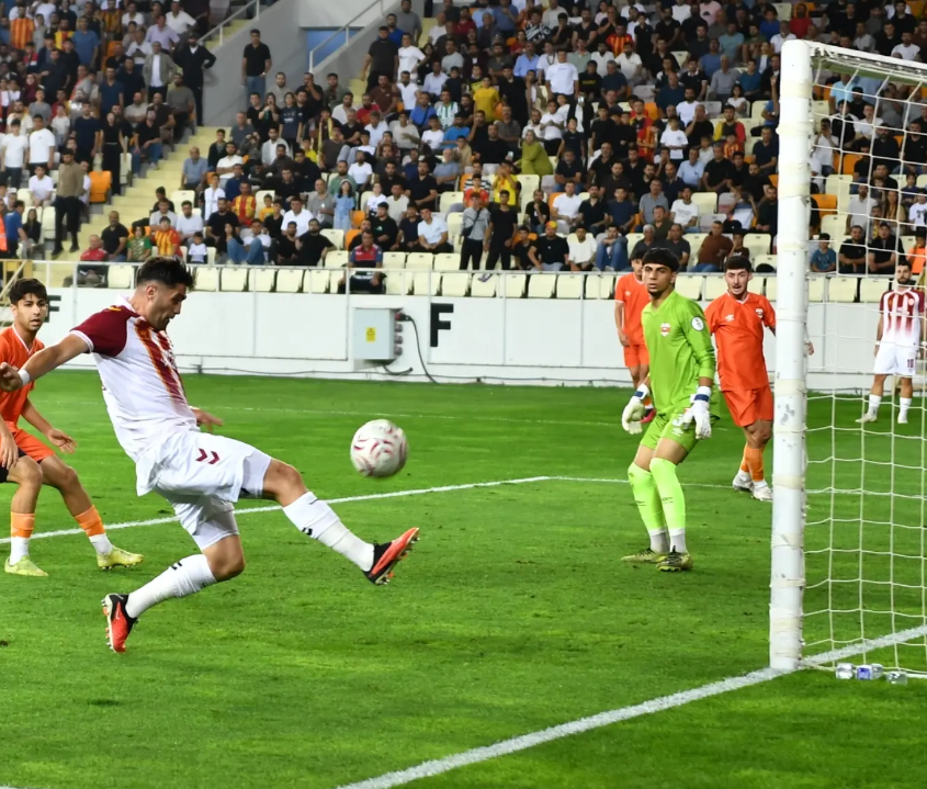 Malatya Yeşilyurtspor,Adanaspor'a Gol Yağdırdı:8-0