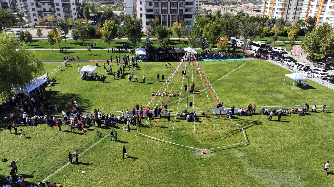 Başkan Geçit,Malatyalıları Karakucak Güreşlerine Davet Etti