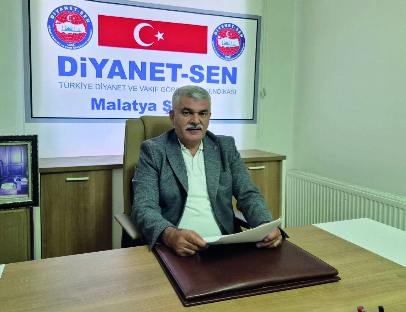 Din Görevlileri Çiçek Alan Taraf Olmak İstiyor!
