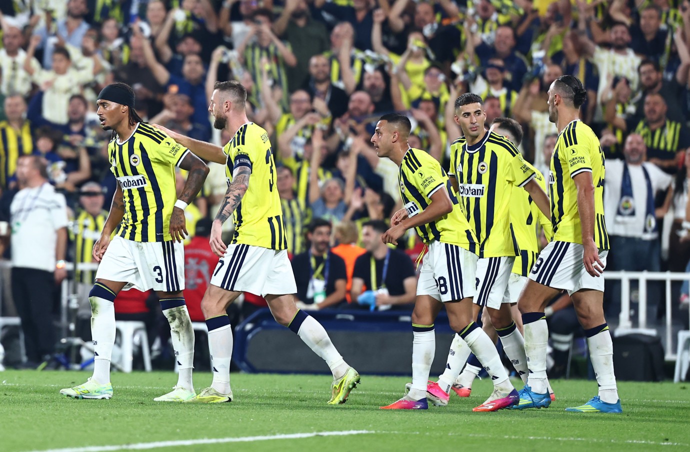 Fenerbahçe,Devler Ligi'nin İkinci Sınavında Aston Villa İle Karşılaşacak