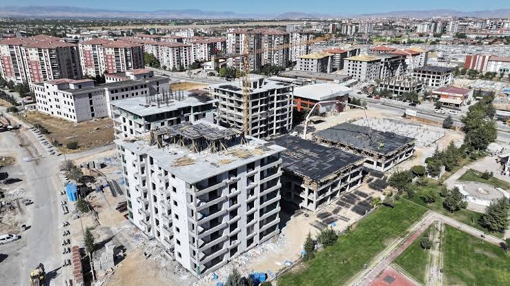 Yeşilyurt'ta İki Mahallenin İmar Planı Değişikliği Askıya Çıkarıldı
