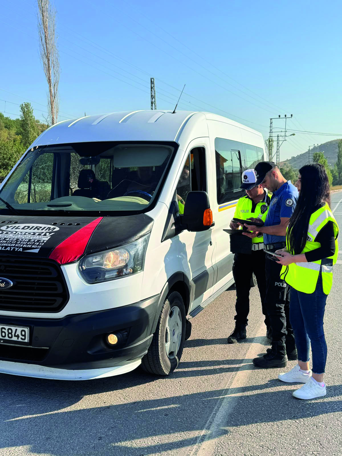 Okul Servis Şoförlerine Trafik Uyarısı Güvenliği Eğitimi Verildi