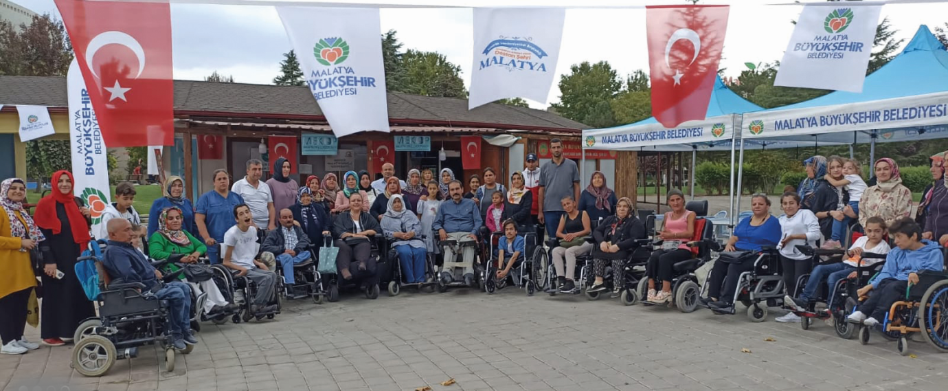 Başkan Naile Altuntaş,''Engelli Bireylere Karşı Körlük Var''
