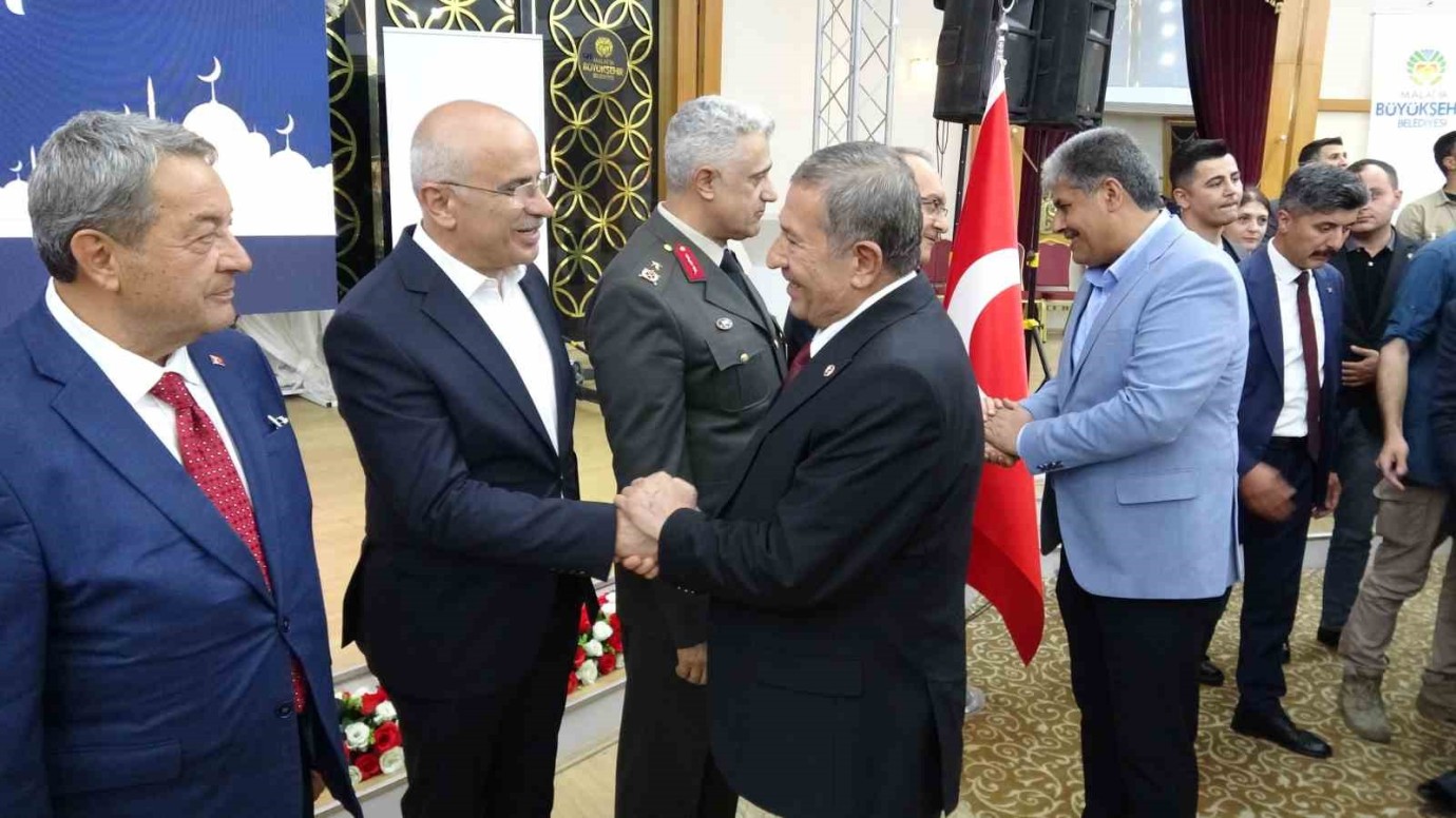 Malatya’da Resmi Bayramlaşma Töreni Gerçekleştirildi