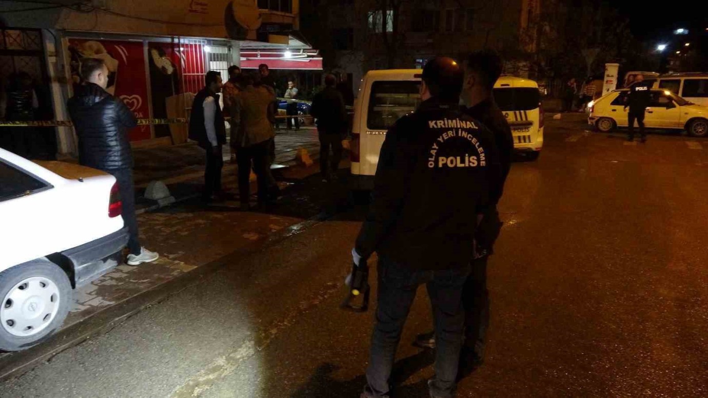 Babasını Bıçaklayarak Öldüren Şahsa 17 Yıl Hapis Cezası Verildi
