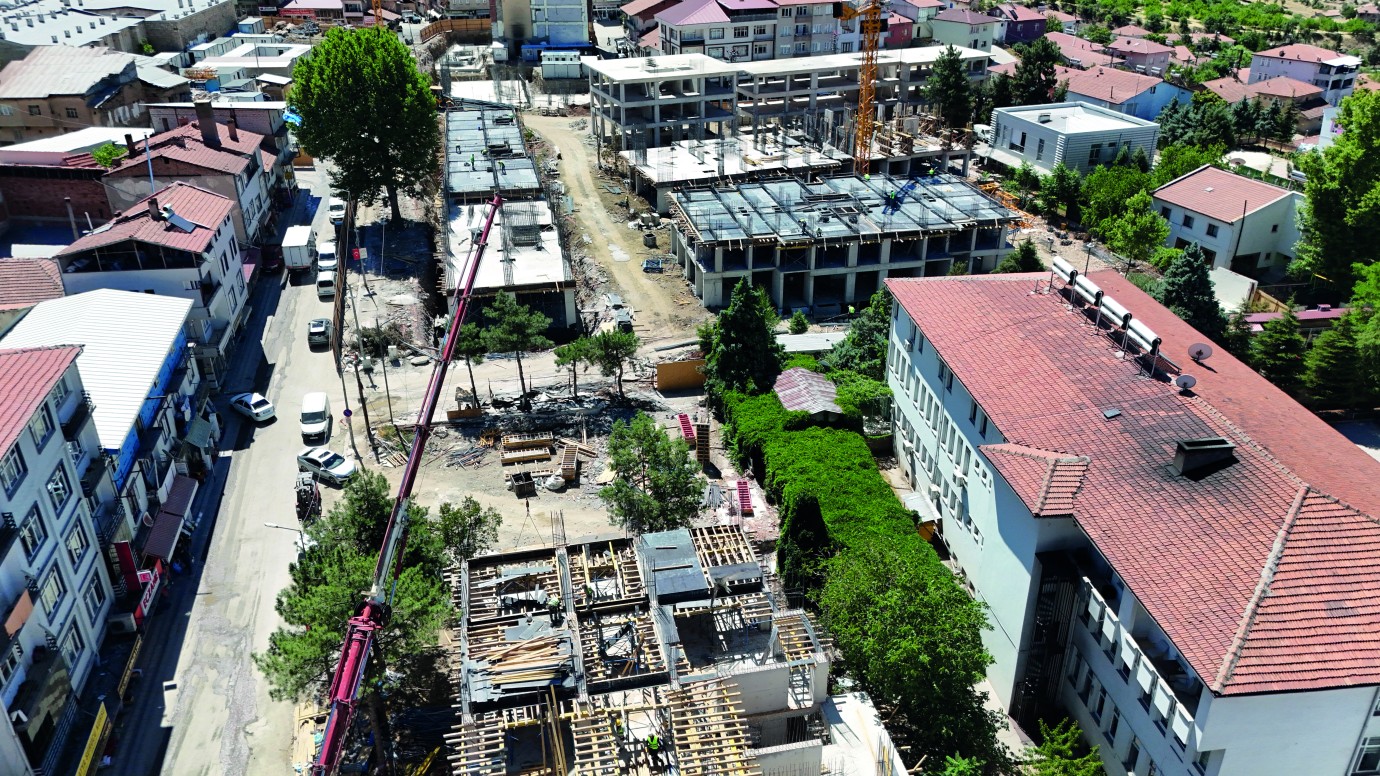 Aynı Çarşı, Aynı Hekimhan Sözü Tarih Oluyor