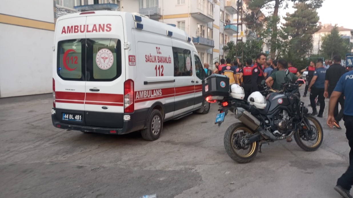 Akrabalar Arasında Çıkan Kavgada 6 Kişi Yaralandı