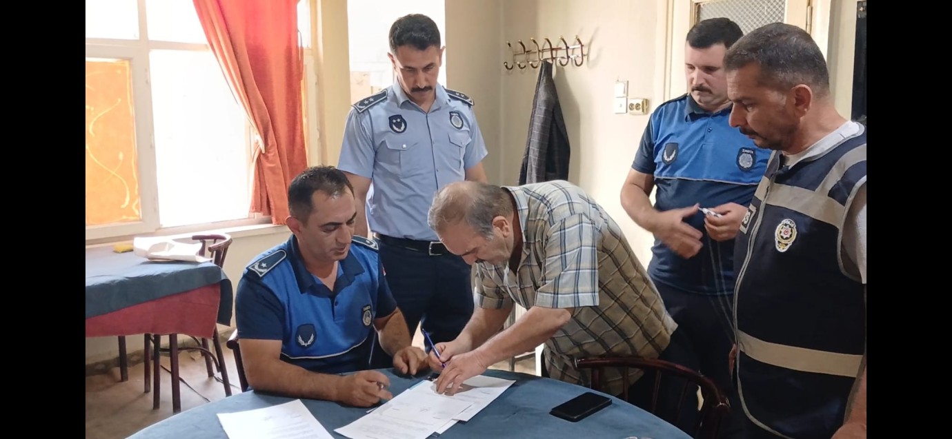Zabıta Ekipleri Kumar Oynatılan İş Yerlerini Mühürledi