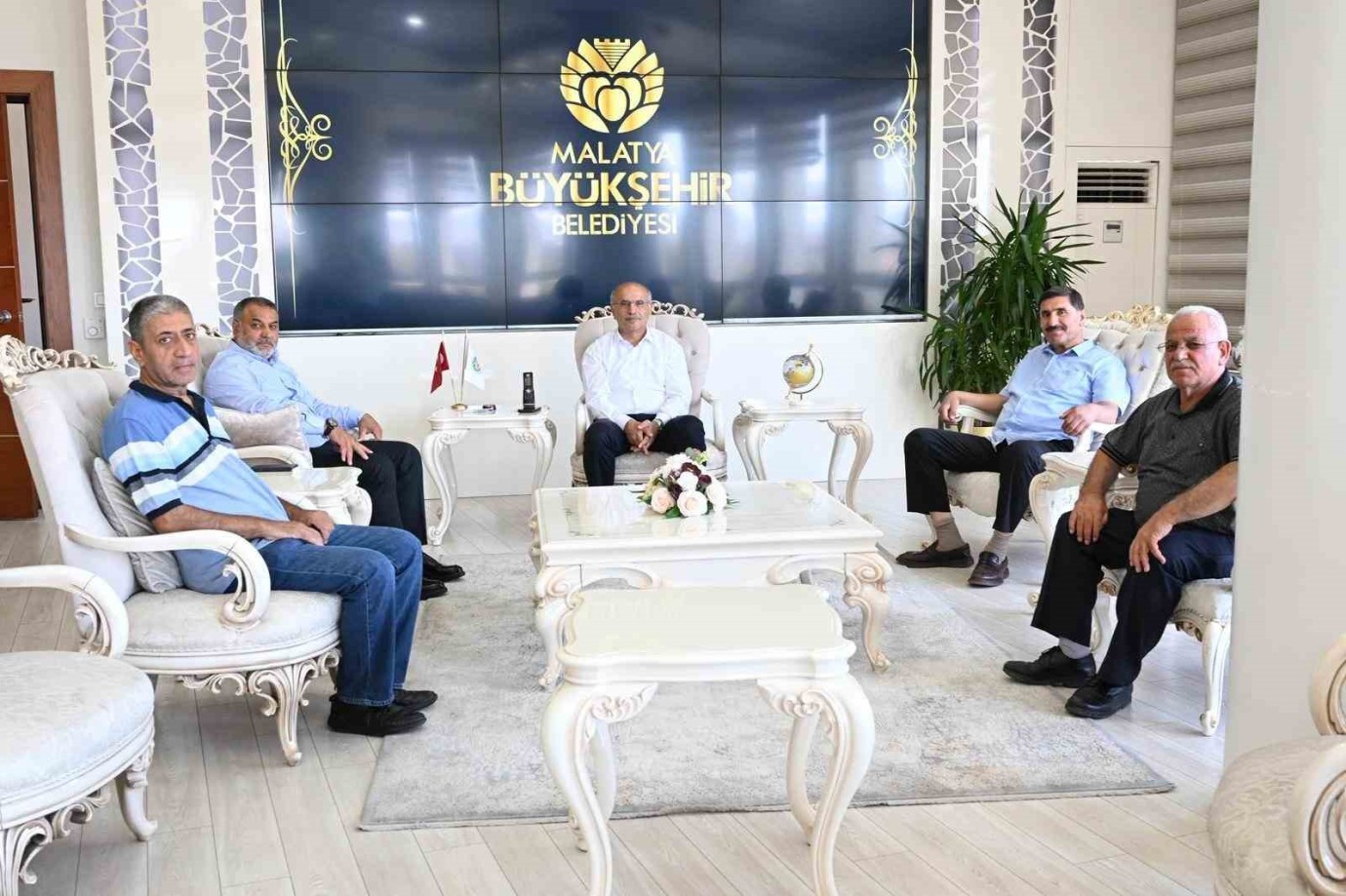 Şire Pazarı Esnafına 30 Ekim’e Kadar Süre Verildi